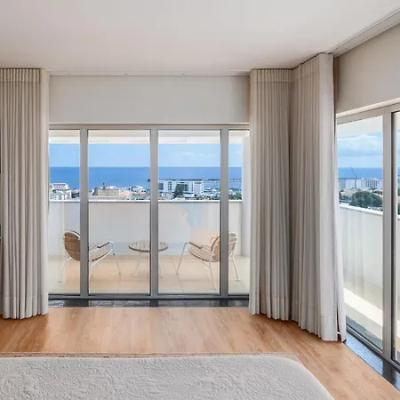 Pdl Skyscape Premium Duplex * Ponta Delgada (Sao Miguel)